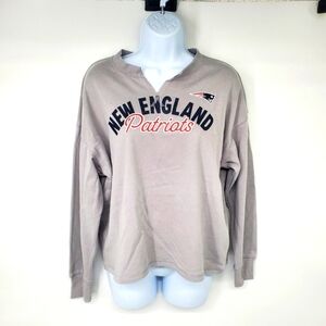 New England Patriots Shirt Women Small NFL Gray Team Apparel Sweatshirt